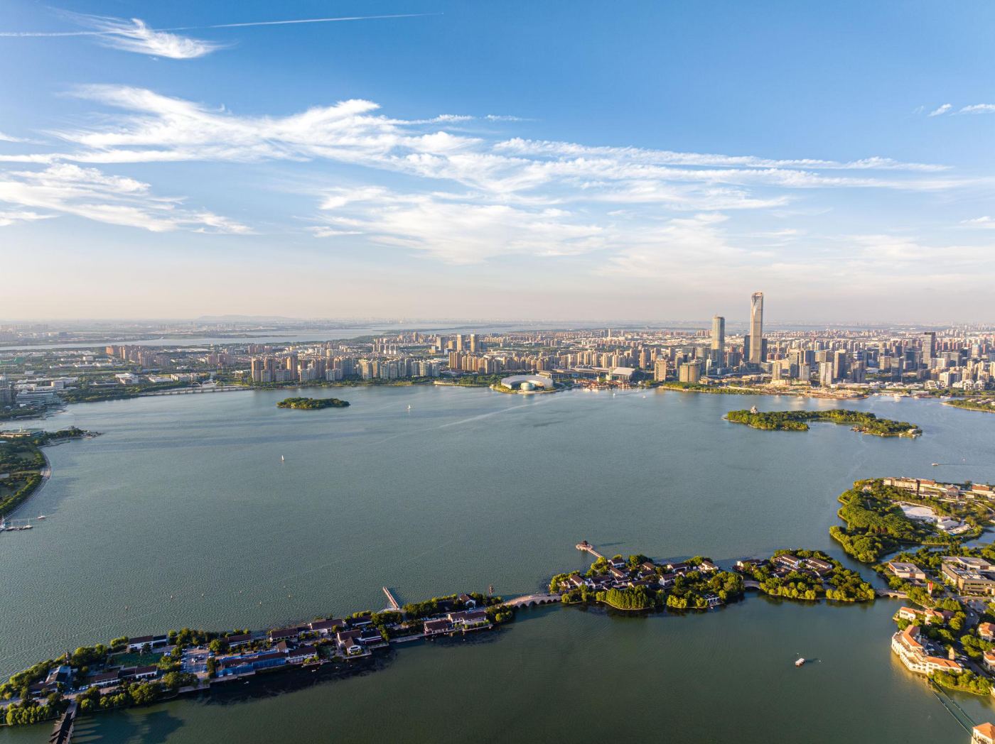 Jinji Lake